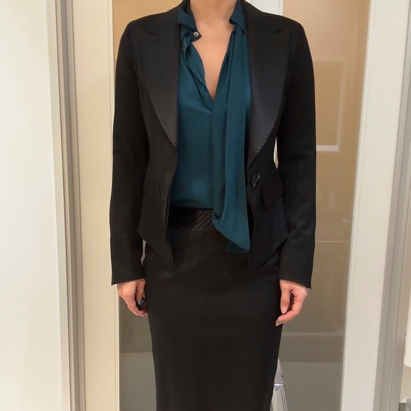 Luxury MICHAA Black Blazer & Skirt - Size XS